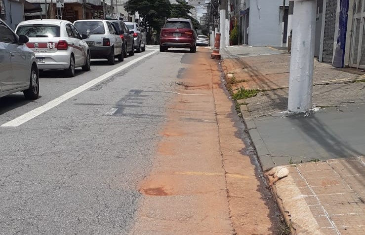 Moradora Reclama De Buracos Causados Por Nibus Na Rua Serra De