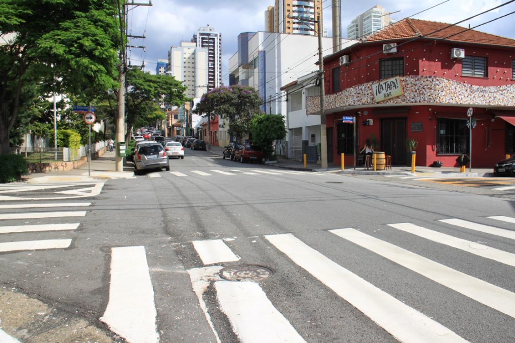 cruzamento perigoso - Cruzamento rua Serra de Botucatu x Serra de Japi - Carol