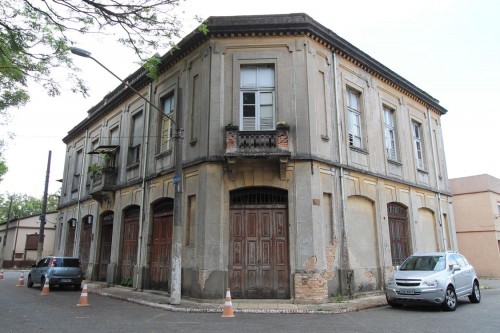 Vila continua sem nenhum tipo de restauro